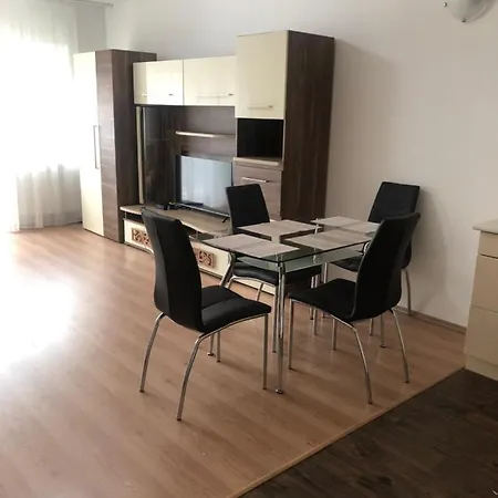 Freedom Apartament *